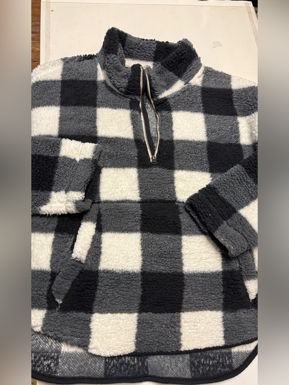 Old Navy Sherpa Pullover in Black, Gray & White Teddy coat jacket size XL